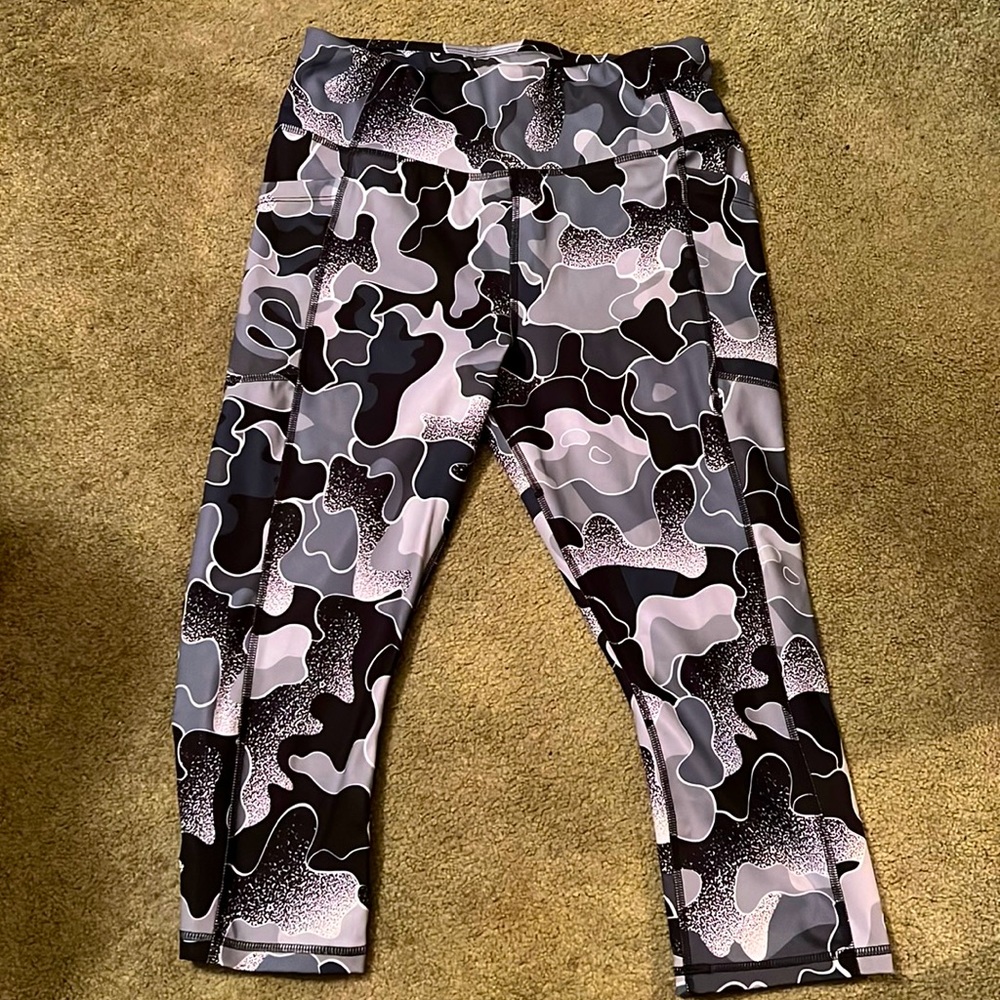 Avia Capri Sports Leggings